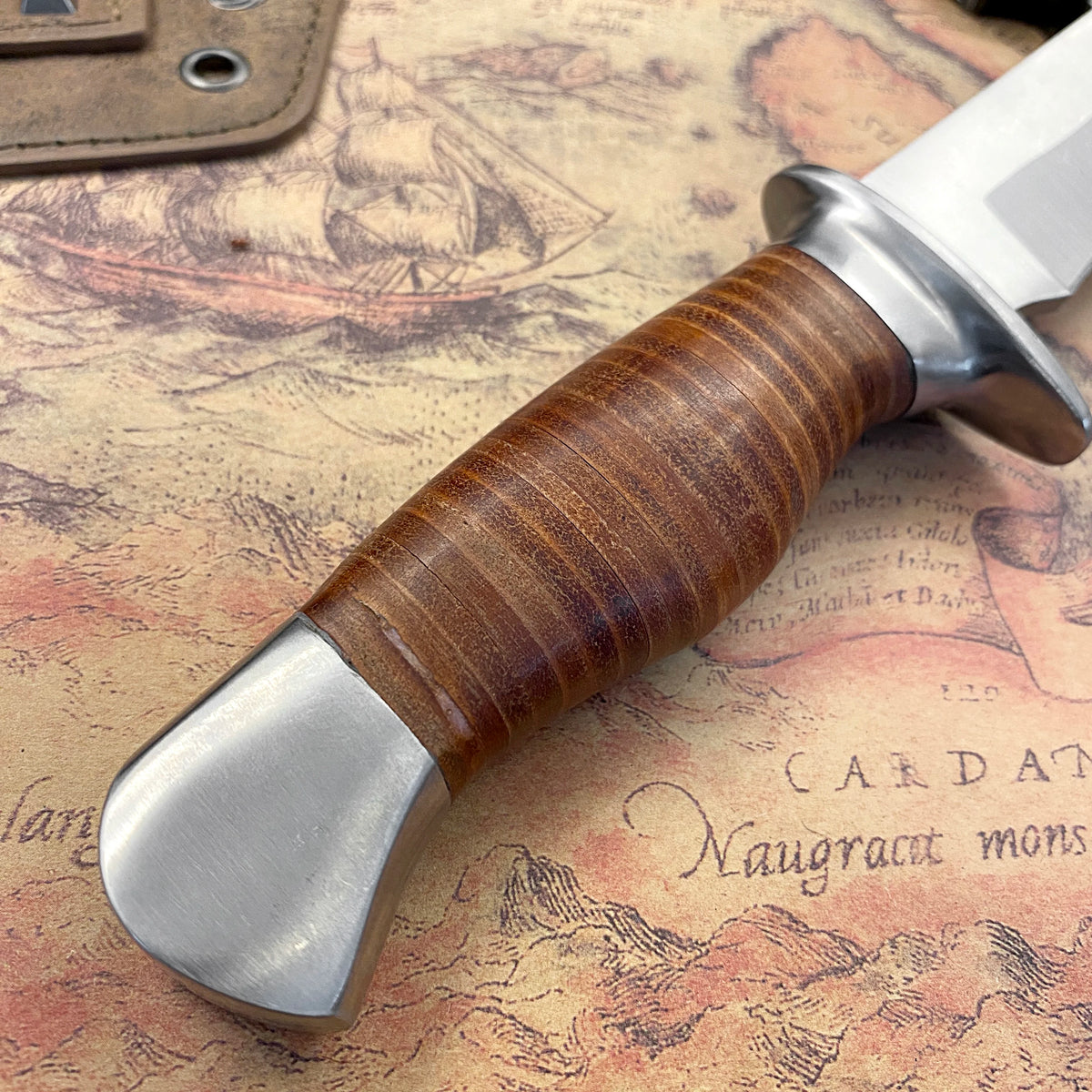 Gdekls Outdoor Tactical Hunting Knife for Camping and EDC