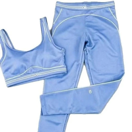 Slim Fit Workout Outfit With Stretch Fabric Graphic Design